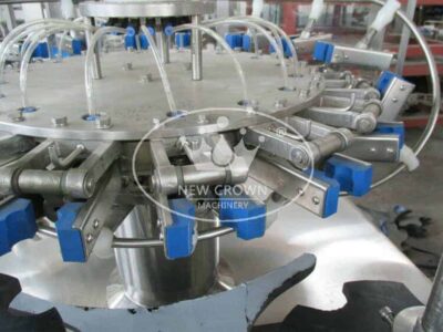 PET plastic bottle negative pressure alcohol filling machine